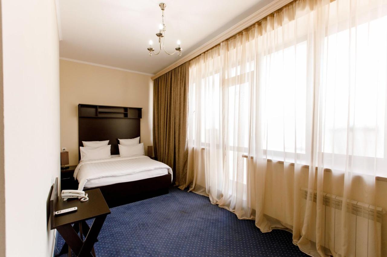 14 Floor Hotel Jerevan Exteriör bild
